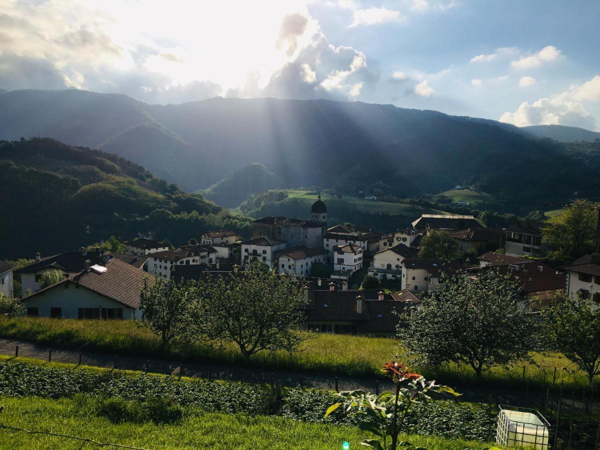 Gasthaus Ekialde Rural Arantza Exterior foto